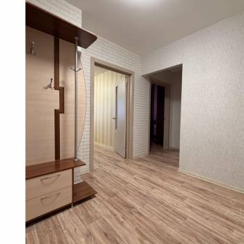 Продается 1-комнатная квартира, 49,6 м²
