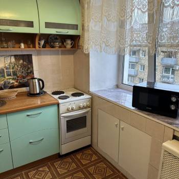 Сдается Многокомнатная квартира, 57 м²
