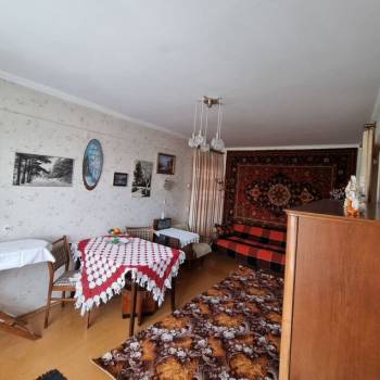 Продается 3-х комнатная квартира, 49 м²