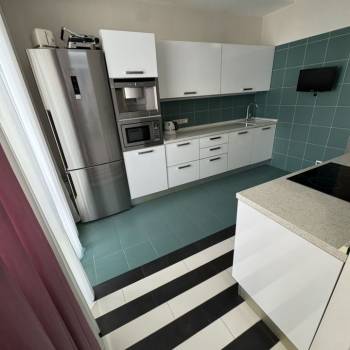 Продается Многокомнатная квартира, 136,7 м²