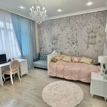 Продается Многокомнатная квартира, 136,7 м²