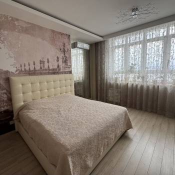 Продается Многокомнатная квартира, 136,7 м²