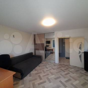 Продается 1-комнатная квартира, 40 м²