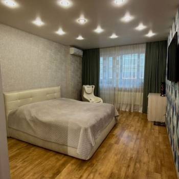 Продается 3-х комнатная квартира, 170 м²