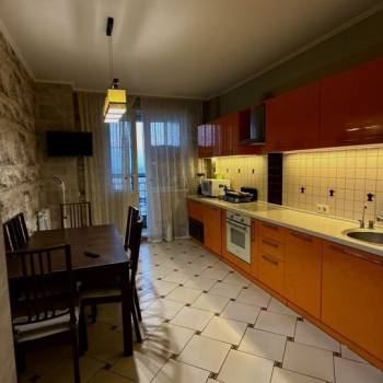 Продается 3-х комнатная квартира, 170 м²