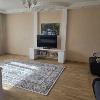 Сдается Многокомнатная квартира, 97,4 м²