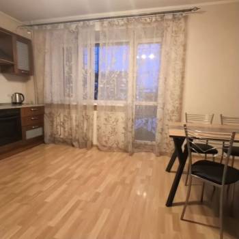 Сдается Многокомнатная квартира, 97,4 м²