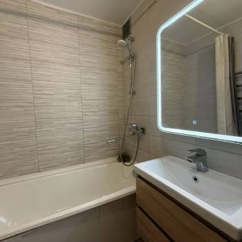 Продается 3-х комнатная квартира, 70 м²