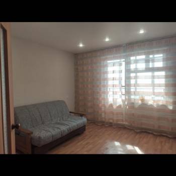 Сдается 1-комнатная квартира, 42 м²