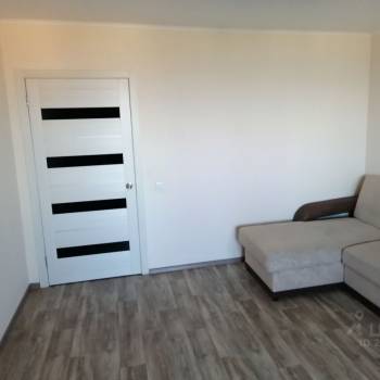 Сдается 1-комнатная квартира, 49,2 м²