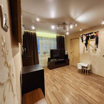 Продается 3-х комнатная квартира, 47,5 м²