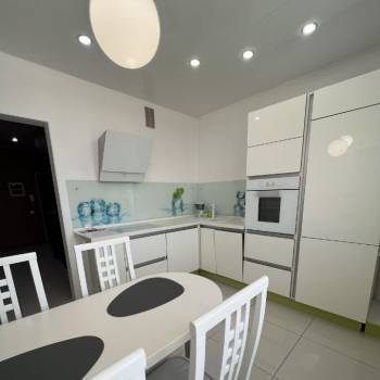 Сдается 2-х комнатная квартира, 60 м²