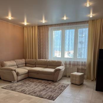 Сдается 2-х комнатная квартира, 60 м²