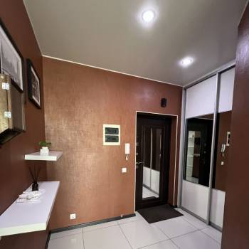 Сдается 2-х комнатная квартира, 60 м²