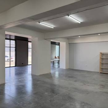 Сдается Нежилое помещение, 230 м²