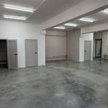 Сдается Нежилое помещение, 230 м²