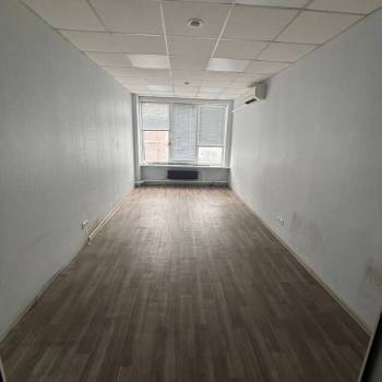 Сдается Нежилое помещение, 198 м²