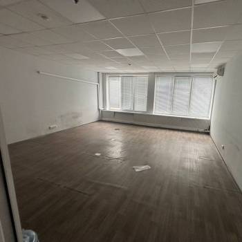 Сдается Нежилое помещение, 198 м²