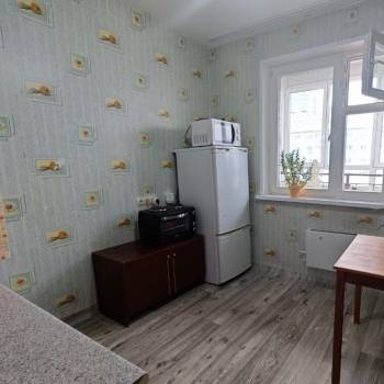 Сдается 1-комнатная квартира, 37 м²