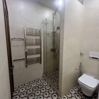 Продается Многокомнатная квартира, 159,4 м²