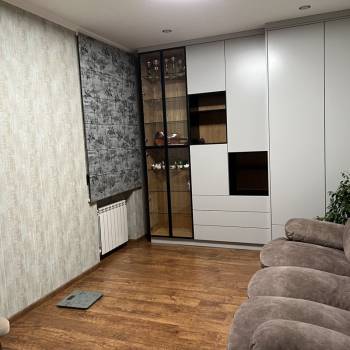 Продается Многокомнатная квартира, 159,4 м²