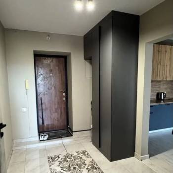 Продается 1-комнатная квартира, 49 м²