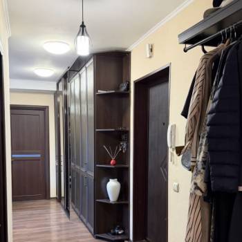 Продается 3-х комнатная квартира, 56,5 м²