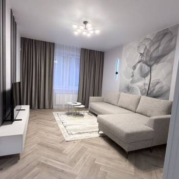 Сдается 2-х комнатная квартира, 60 м²