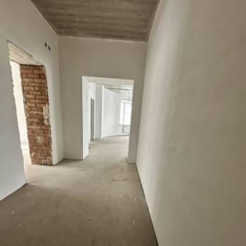 Продается 2-х комнатная квартира, 100 м²