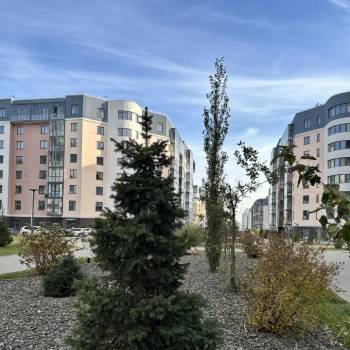 Продается 2-х комнатная квартира, 100 м²