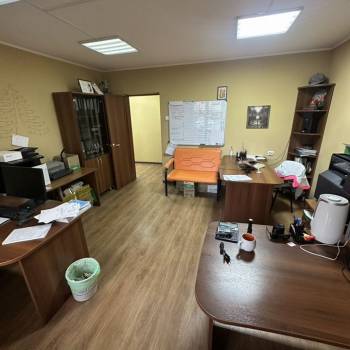 Продается Нежилое помещение, 90 м²