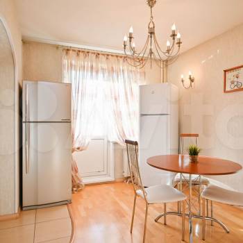 Продается Многокомнатная квартира, 97 м²