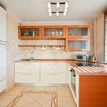 Продается Многокомнатная квартира, 97 м²