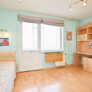 Продается Многокомнатная квартира, 97 м²