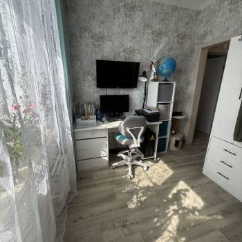 Продается 1-комнатная квартира, 39 м²