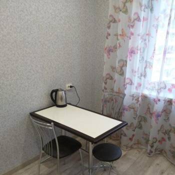 Продается 1-комнатная квартира, 40,5 м²