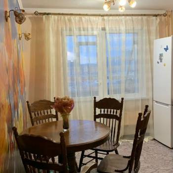 Сдается 1-комнатная квартира, 53,3 м²