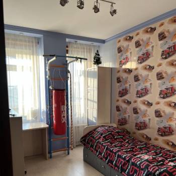 Сдается Многокомнатная квартира, 131 м²