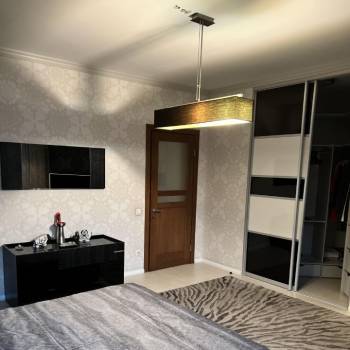 Сдается Многокомнатная квартира, 131 м²