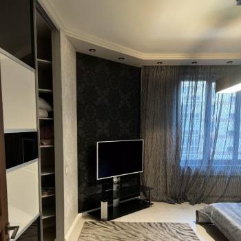 Сдается Многокомнатная квартира, 131 м²