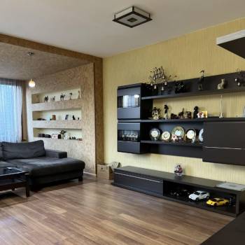 Сдается Многокомнатная квартира, 131 м²