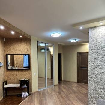 Сдается Многокомнатная квартира, 131 м²