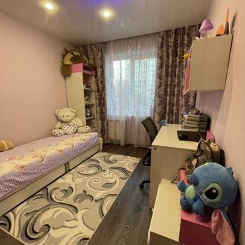 Продается Многокомнатная квартира, 84 м²