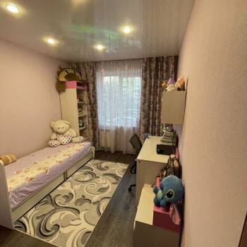Продается Многокомнатная квартира, 84 м²