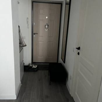 Продается 1-комнатная квартира, 42 м²