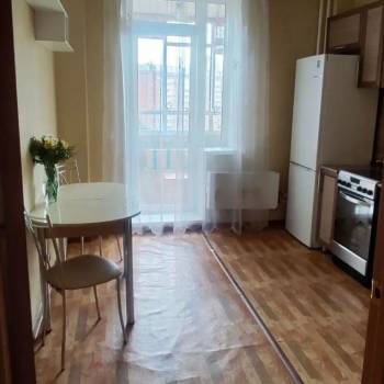 Сдается 1-комнатная квартира, 43 м²