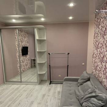 Продается 1-комнатная квартира, 32 м²