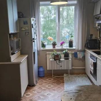 Продается Многокомнатная квартира, 85 м²