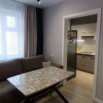 Сдается 1-комнатная квартира, 50 м²