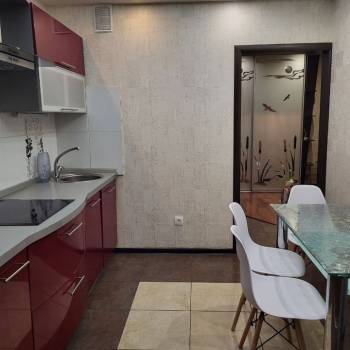Сдается 2-х комнатная квартира, 80 м²